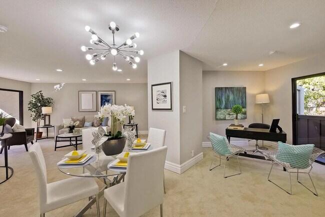 property at 999 W Evelyn Ave