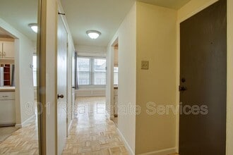 66 Monroe Ave in Memphis, TN - Building Photo - Building Photo