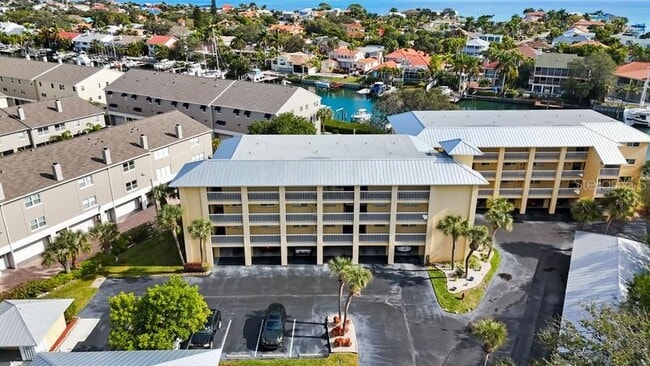 property at 1125 Pinellas Bayway S