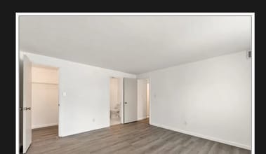 9333 Old Concord Rd, Unit J in Charlotte, NC - Foto de edificio - Building Photo