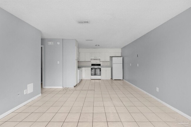 3353 Green Briar Cir in Gulf Breeze, FL - Building Photo - Building Photo