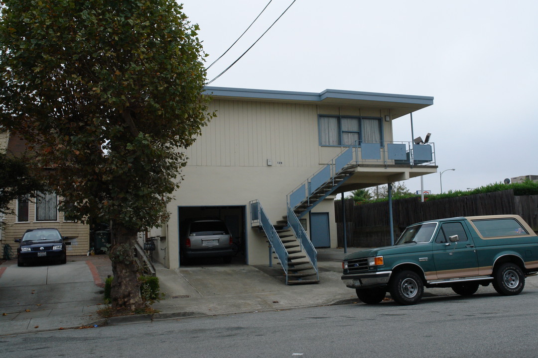 120 Santa Inez Ave in San Bruno, CA - Building Photo