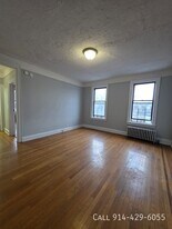 15 Locust Hill Ave in Yonkers, NY - Building Photo