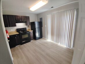 81 Duiguid Dr in Lynchburg, VA - Foto de edificio - Building Photo