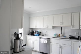 13998 New Braddock Rd in Centreville, VA - Building Photo - Building Photo