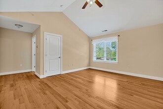 961 Main St, Unit 2 in Woburn, MA - Building Photo - Building Photo