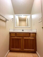 929 S School St-Unit -Unit A in Newberg, OR - Building Photo - Building Photo