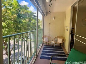 2355 Ala Wai Blvd in Honolulu, HI - Building Photo