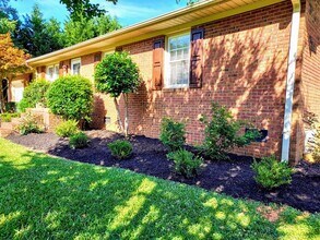 609 Roosevelt Dr in Easley, SC - Building Photo - Building Photo