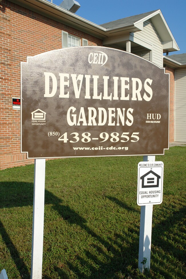 Devilliers Gardens in Pensacola, FL - Building Photo - Other