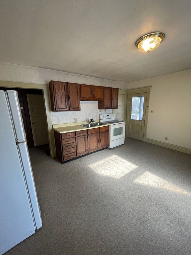 723-723 1/2 South St in Waterloo, IA - Building Photo - Building Photo