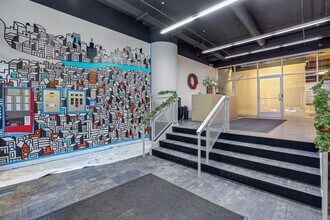 565 W Quincy St in Chicago, IL - Foto de edificio - Building Photo