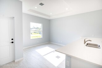 1115 11th St SW in Vero Beach, FL - Building Photo - Building Photo