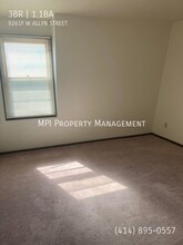 9261F W Allyn St in Milwaukee, WI - Building Photo - Building Photo