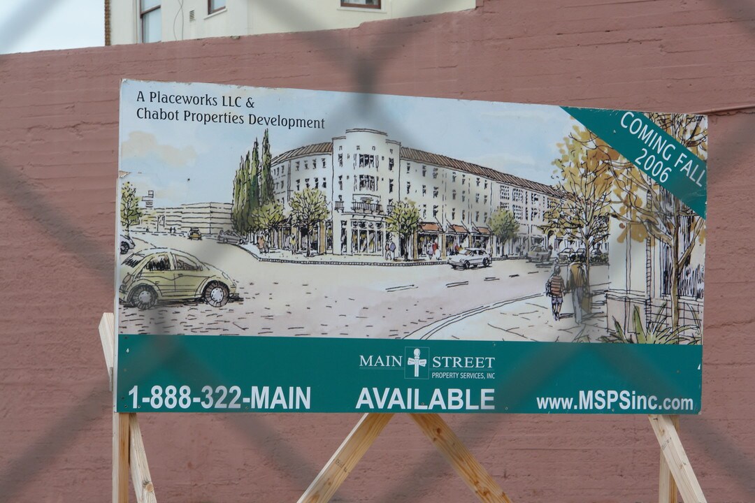 3807-3823 San Pablo Ave in Emeryville, CA - Building Photo