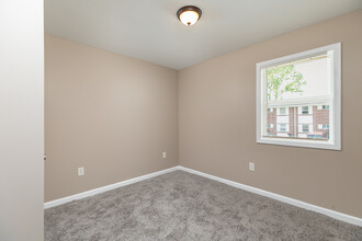 Heritage Pointe in Atlanta, GA - Building Photo - Interior Photo