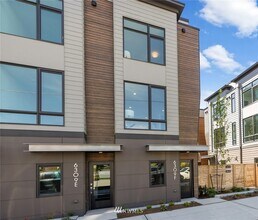 6309 9th Ave NE in Seattle, WA - Foto de edificio - Building Photo