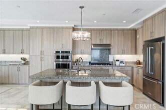 147 Oceano in Irvine, CA - Building Photo - Building Photo