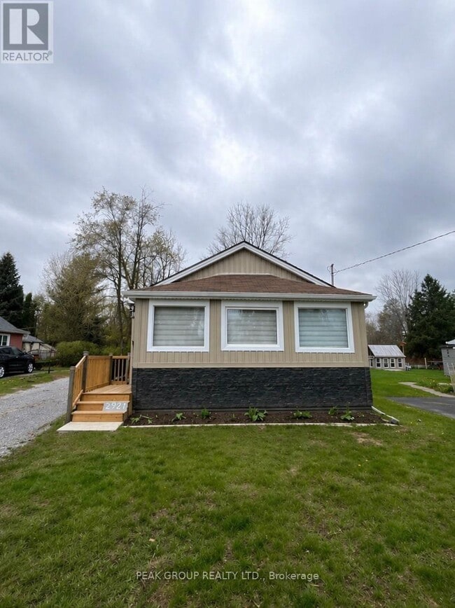 property at 2921 Portage Rd