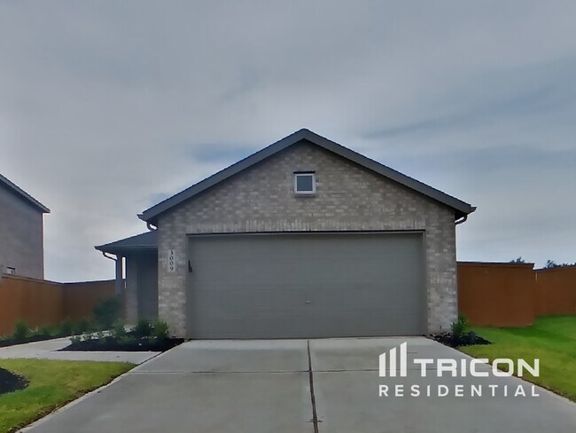 property at 3009 Dawn Sound Dr