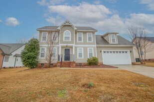 6030 Greenway Dr in Fayetteville, NC - Building Photo