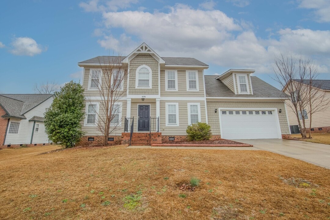 6030 Greenway Dr in Fayetteville, NC - Building Photo