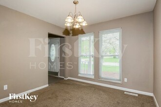 2295 Montagne Dr in Florissant, MO - Building Photo - Building Photo