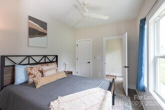 509 Strong Ave in Charlotte, NC - Building Photo - Building Photo