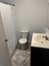 8 Saint Lawrence St, Unit 2 in Portland, ME - Building Photo - Building Photo