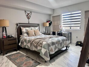 9340 Fontainebleau Blvd in Miami, FL - Building Photo - Building Photo