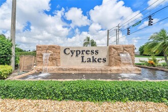 3424 Christopher St in West Palm Beach, FL - Building Photo - Building Photo