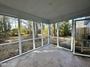 402 Sycamore Dr in Beaufort, NC - Building Photo - Building Photo
