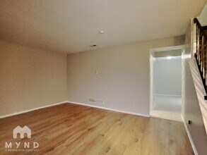 1497 Ringfield Dr in Galloway, OH - Building Photo - Building Photo