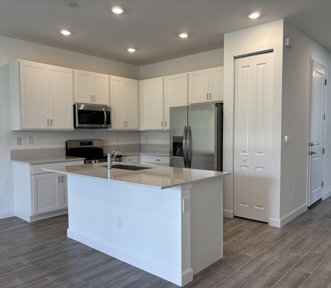 property at 3826 Cedar Pl