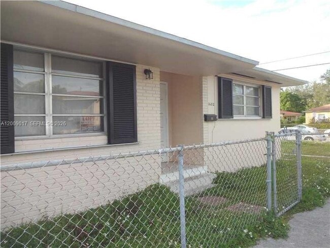 1602 SW 25th Ave
