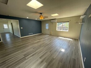 284 Citrus Ave in Vacaville, CA - Building Photo - Building Photo