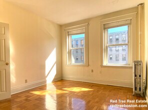 35 Queensberry, Unit 6 in Boston, MA - Building Photo - Building Photo