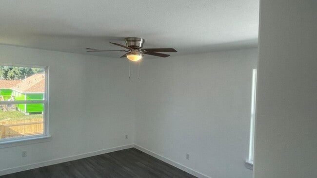 property at 6015 Wedgefield St