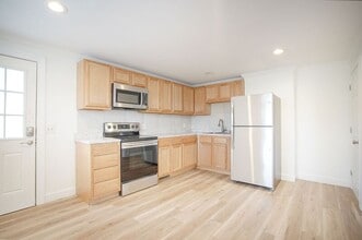 37-39 Greenwood St in Westfield, MA - Building Photo - Building Photo