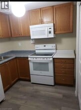 679 Commonwealth Crescent in Kitchener, ON - Building Photo - Building Photo