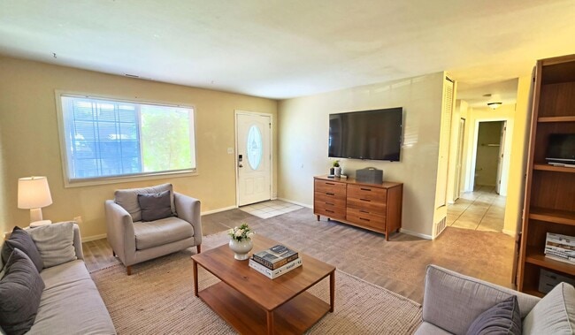 property at 4270 Deerfield Hills Rd
