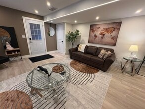 83 Melbourne St in Hamilton, ON - Building Photo - Building Photo