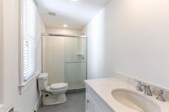 35 Ocean Blvd-Unit -3 in Atlantic Highlands, NJ - Foto de edificio - Building Photo
