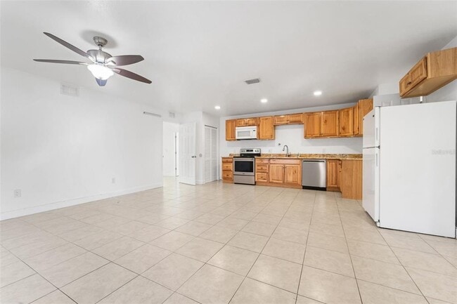 10701 Village Green Ave in Seminole, FL - Building Photo - Building Photo