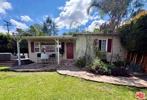 1410 Dartmouth Dr in Glendale, CA - Building Photo