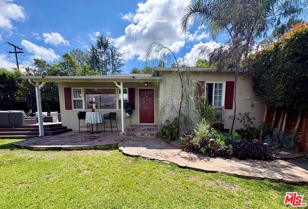 1410 Dartmouth Dr in Glendale, CA - Building Photo