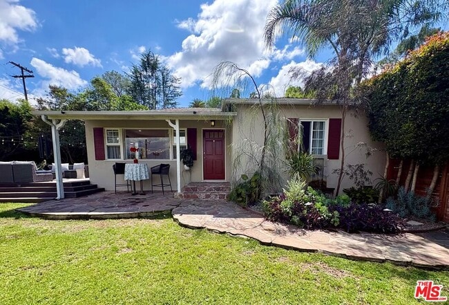 property at 1410 Dartmouth Dr