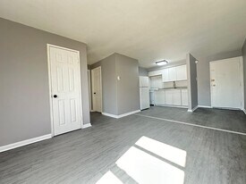 7131 Marshall Rd in Upper Darby, PA - Building Photo