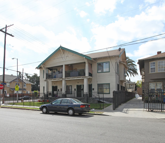 188-194 E 35th St in Los Angeles, CA - Building Photo - Building Photo