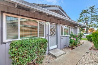 2142 Town and Country Ln in Santa Clara, CA - Building Photo - Building Photo